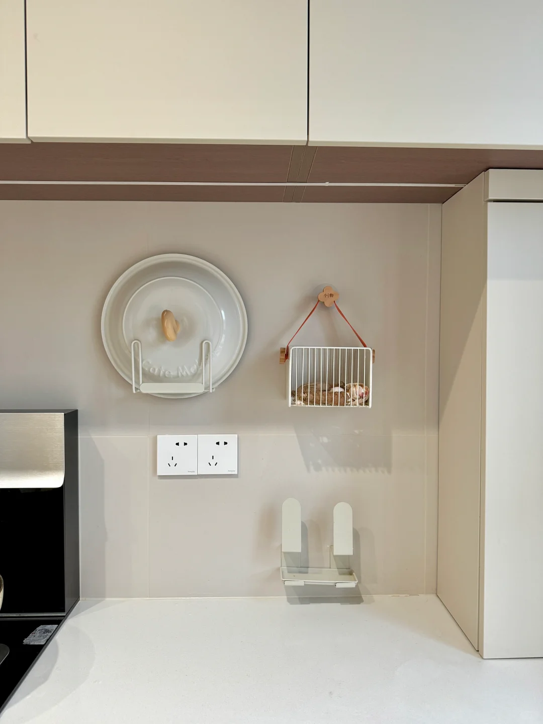 这是我在小红书抄来的厨房，极简奶油风超棒