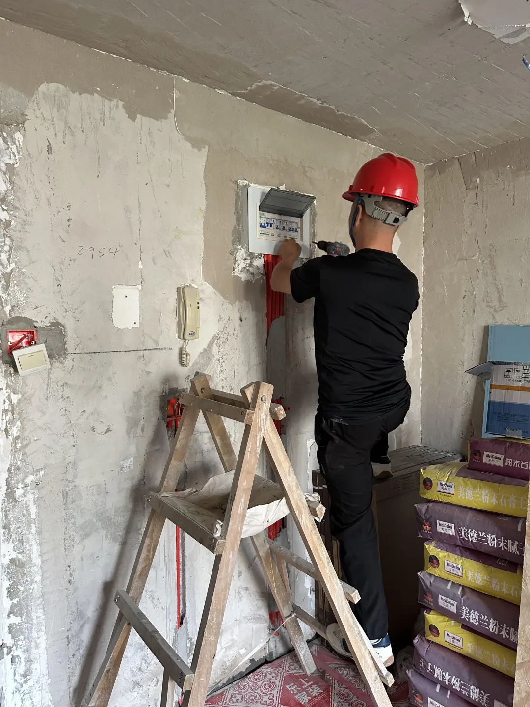 老破小顺利完工，很幸运遇到他们