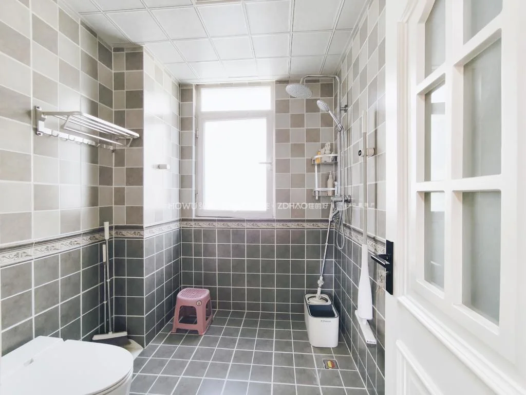 帝华鸿府129平精装36万免税送地下室急售