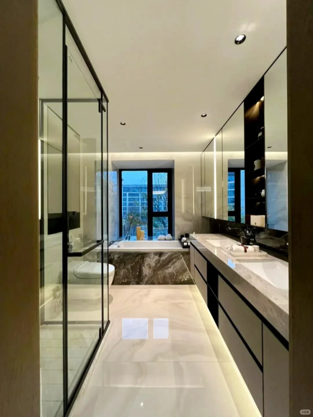 感谢南京，原280现130万，一梯两户，洋房现