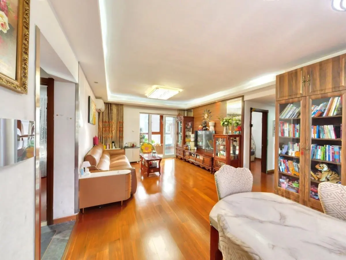 金域曲江一期 中介费0.5 专业谈价 为您选房