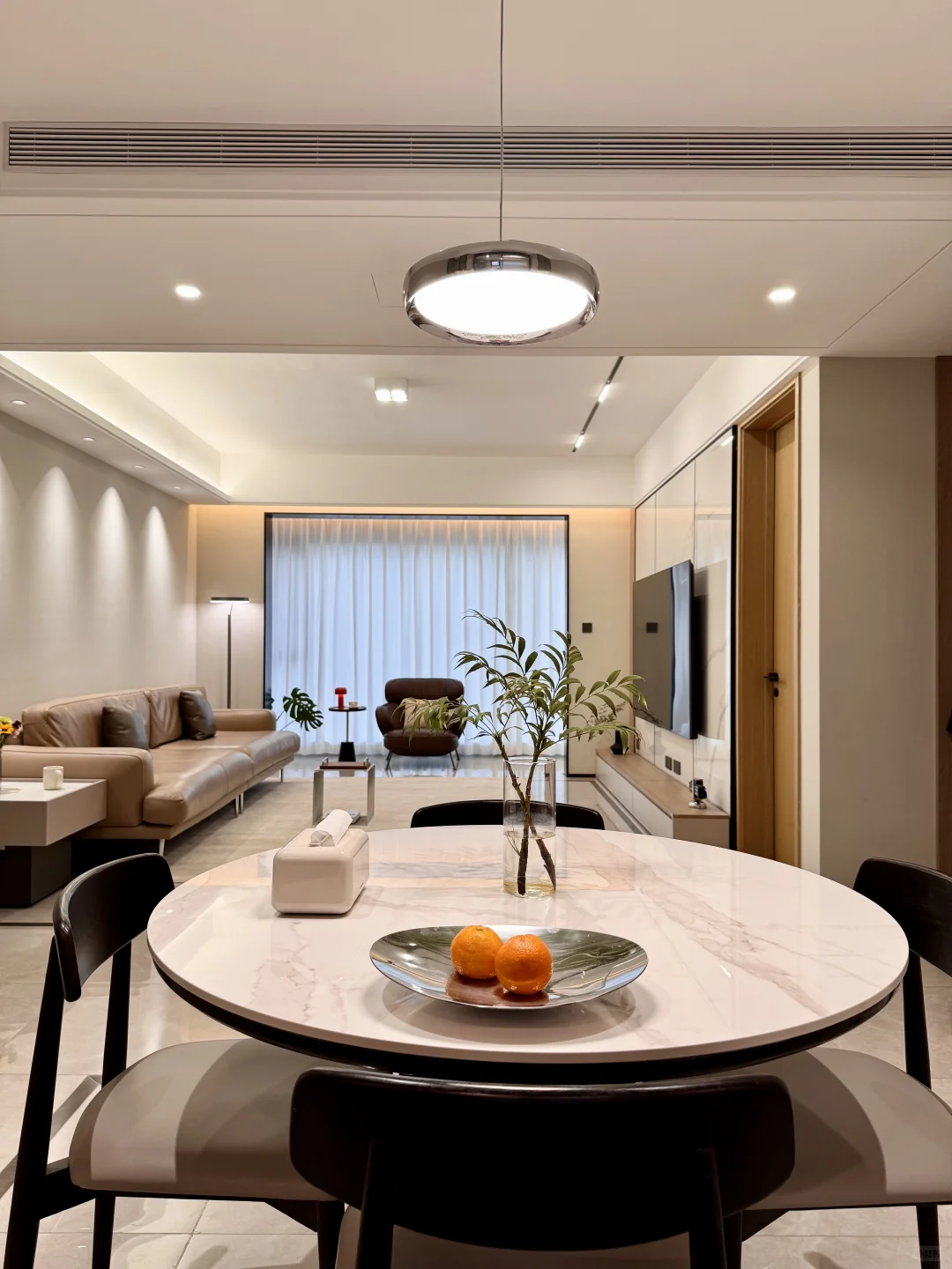 16w而已，谈什么高级感…