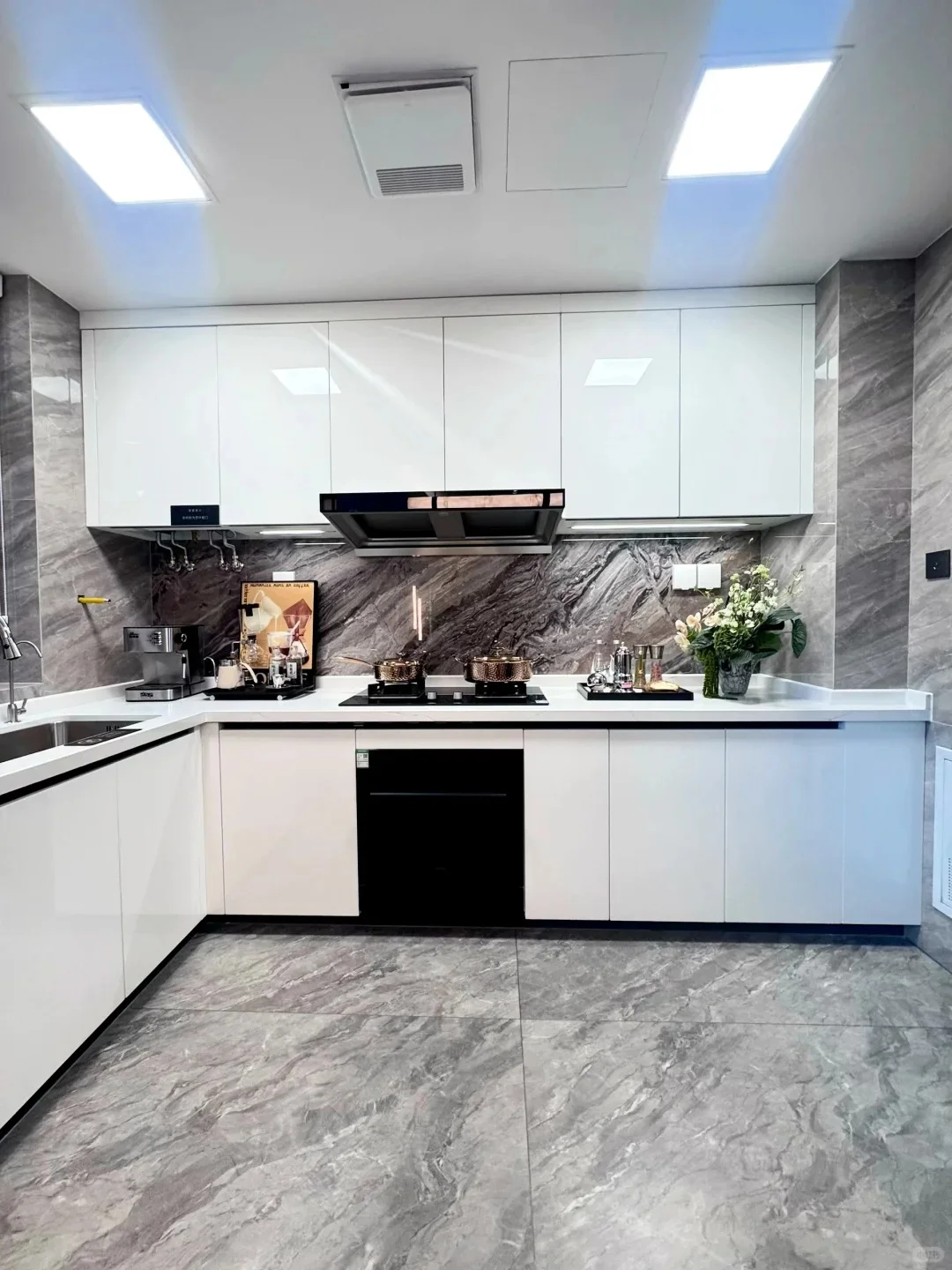 看房大半年 在广州黄埔遇到了dream house～