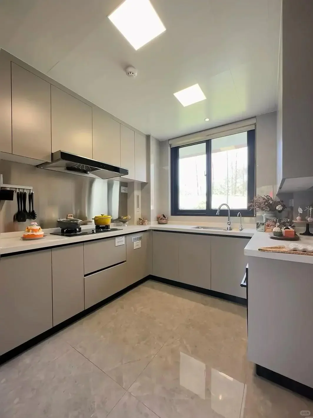 630万 感谢父母全款给我拿 四环新房 地铁