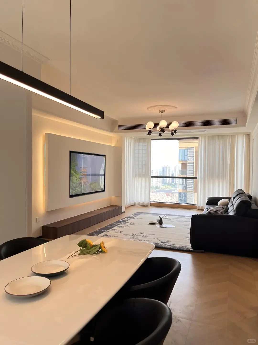 刚刚装修好的婚房，就要卖，1.8买的现在1.2