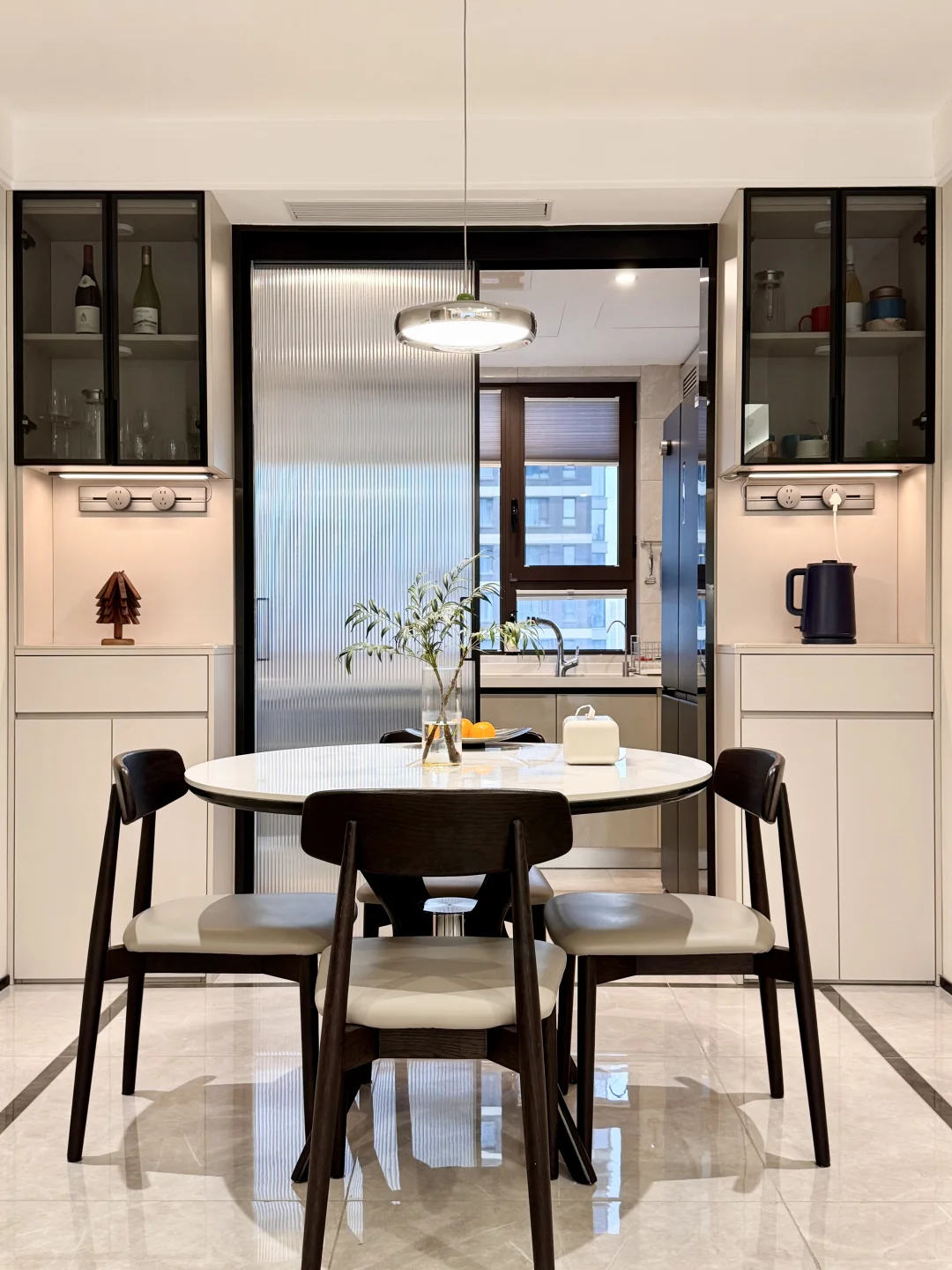 16w而已，谈什么高级感…