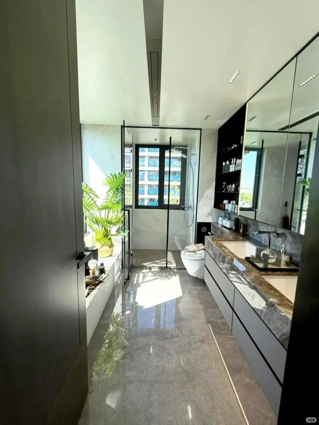 感谢南京，原280现130万，一梯两户，洋房现