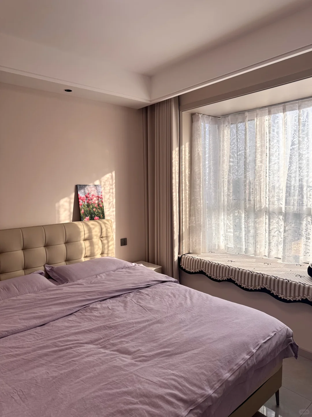 我的飘窗真的太有氛围感了🛏️