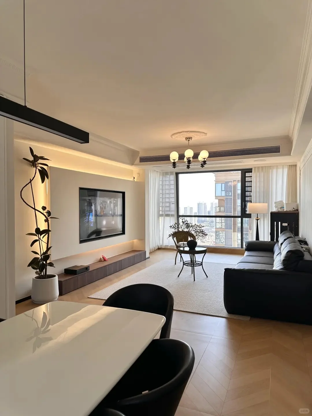 刚刚装修好的婚房，就要卖，1.8买的现在1.2