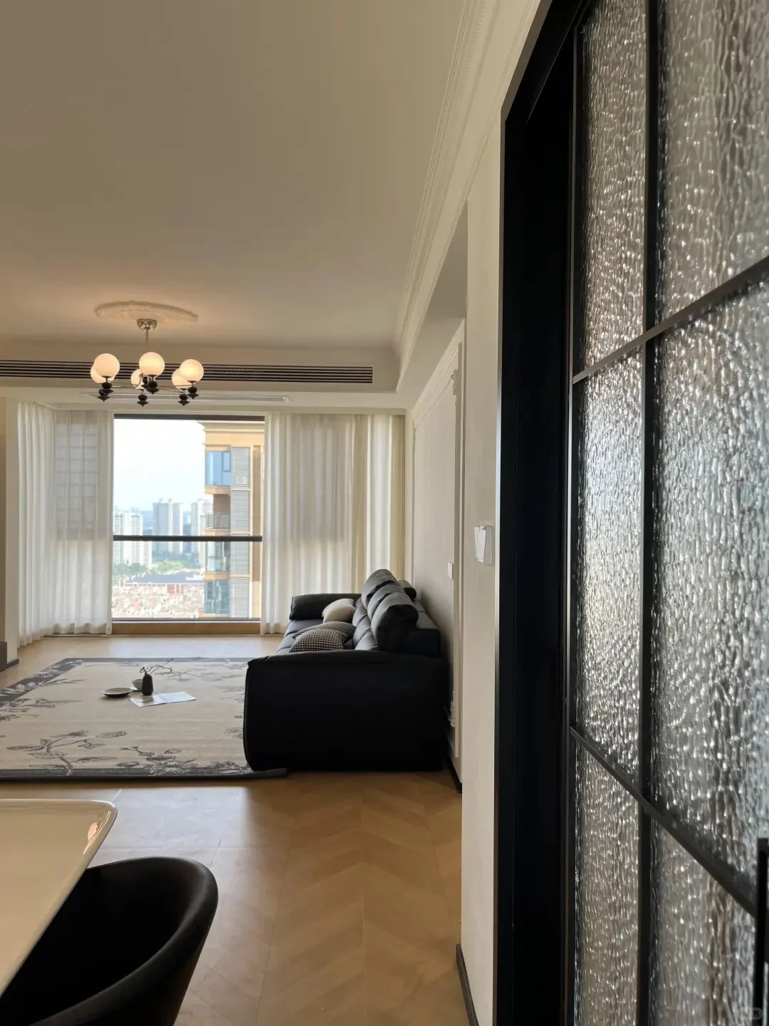 刚刚装修好的婚房，就要卖，1.8买的现在1.2