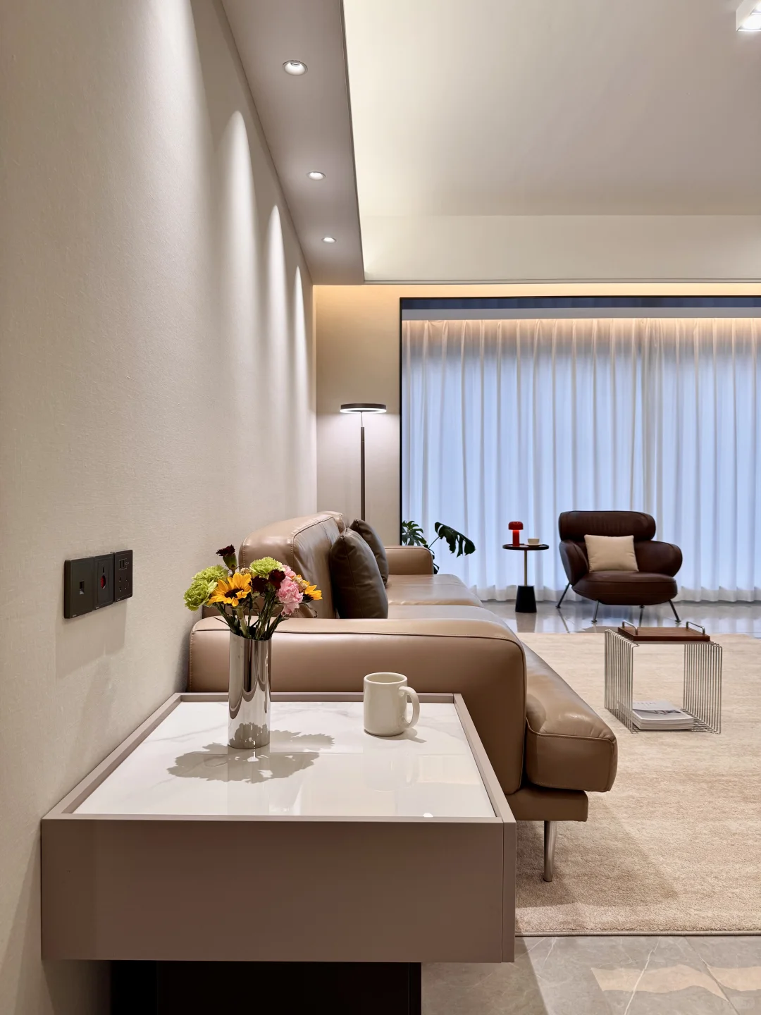 16w而已，谈什么高级感…