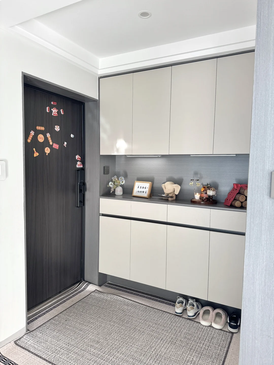 入户玄关布置|收纳+招财都拿捏住了~