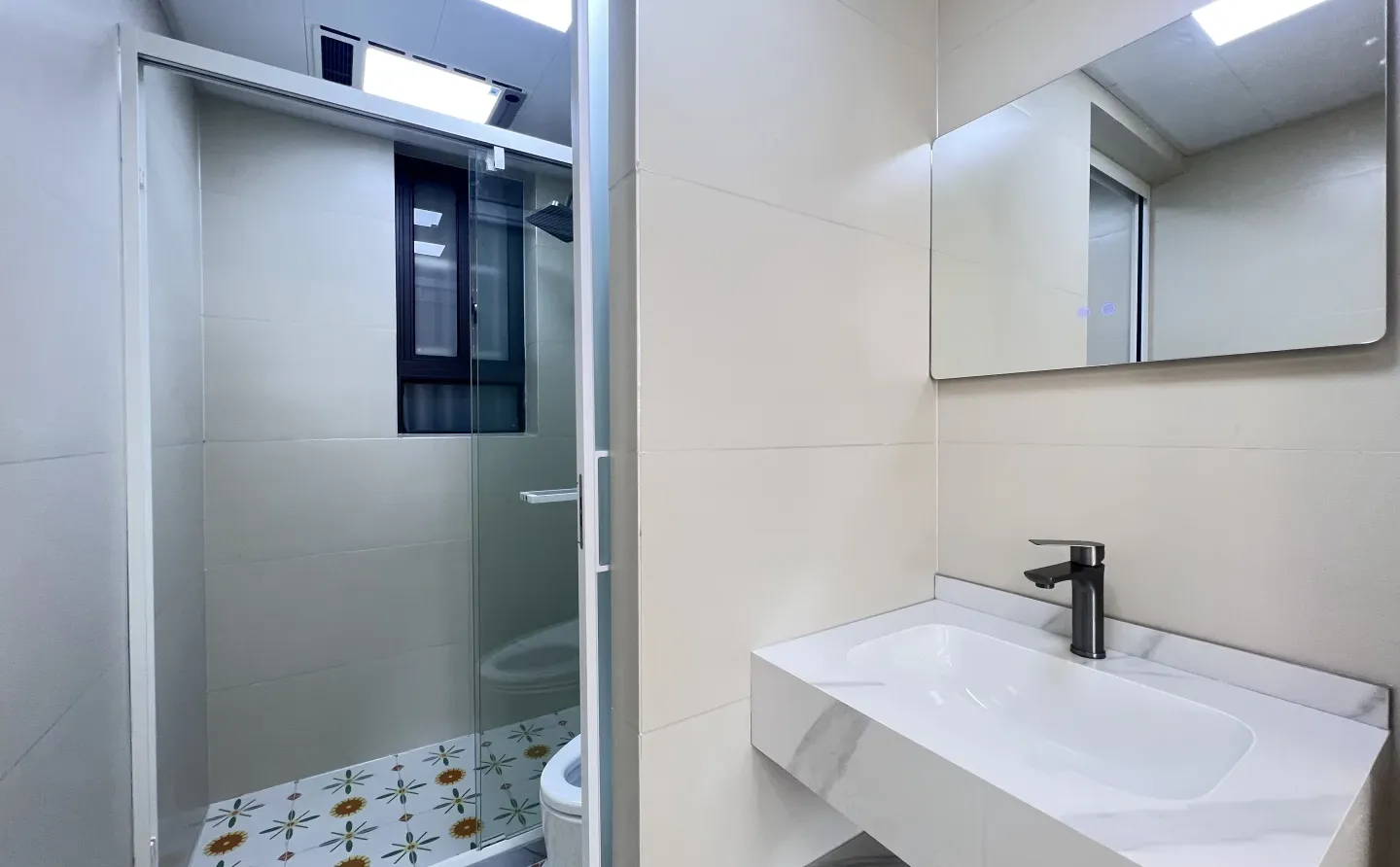 个人原因出租 2号线北新泾站新泾四村一室一