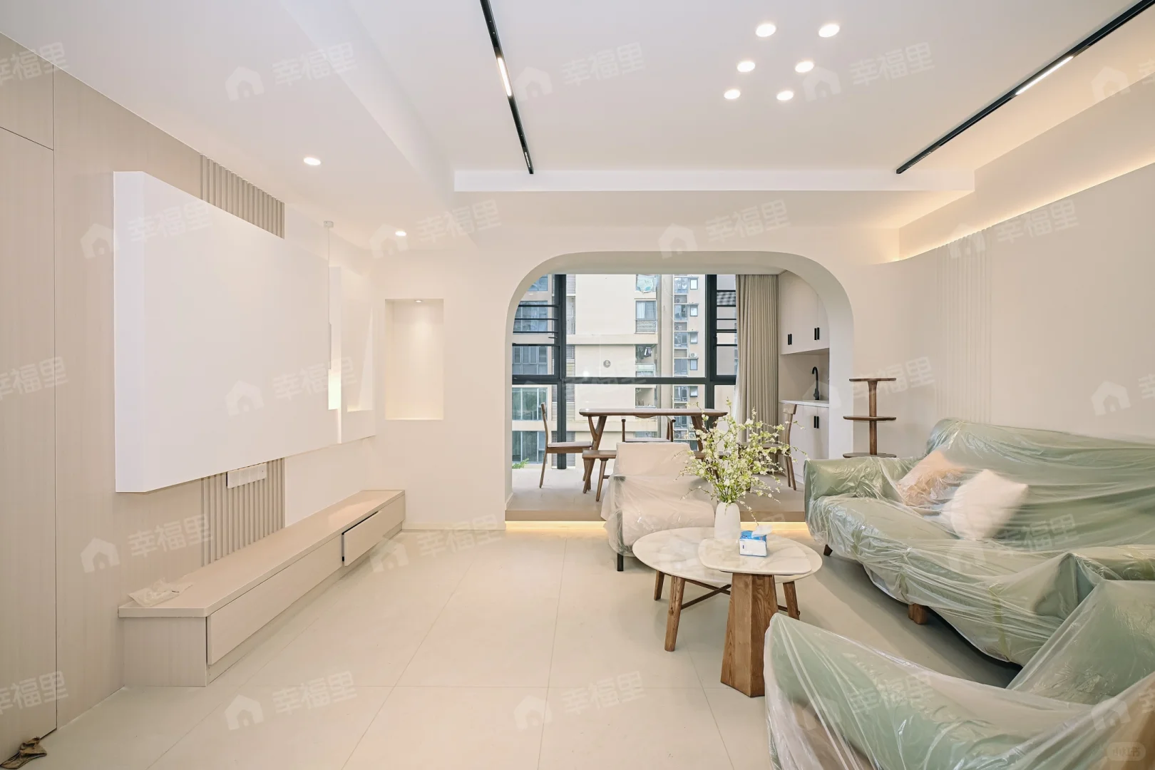 福州房东哭晕！100 多组客户看过竟没成交