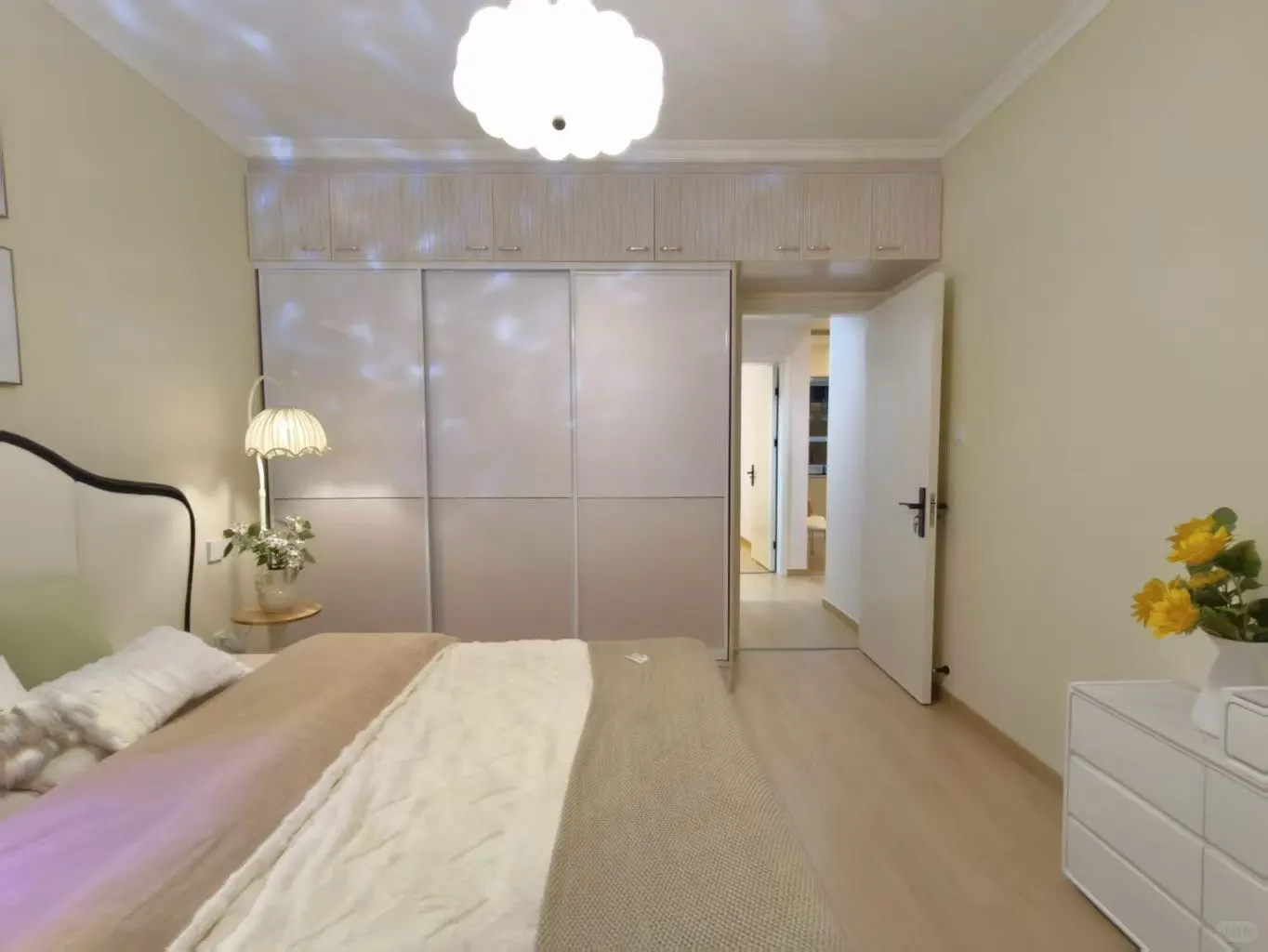 首付10万 迎宾路电梯洋房三室 总价84万