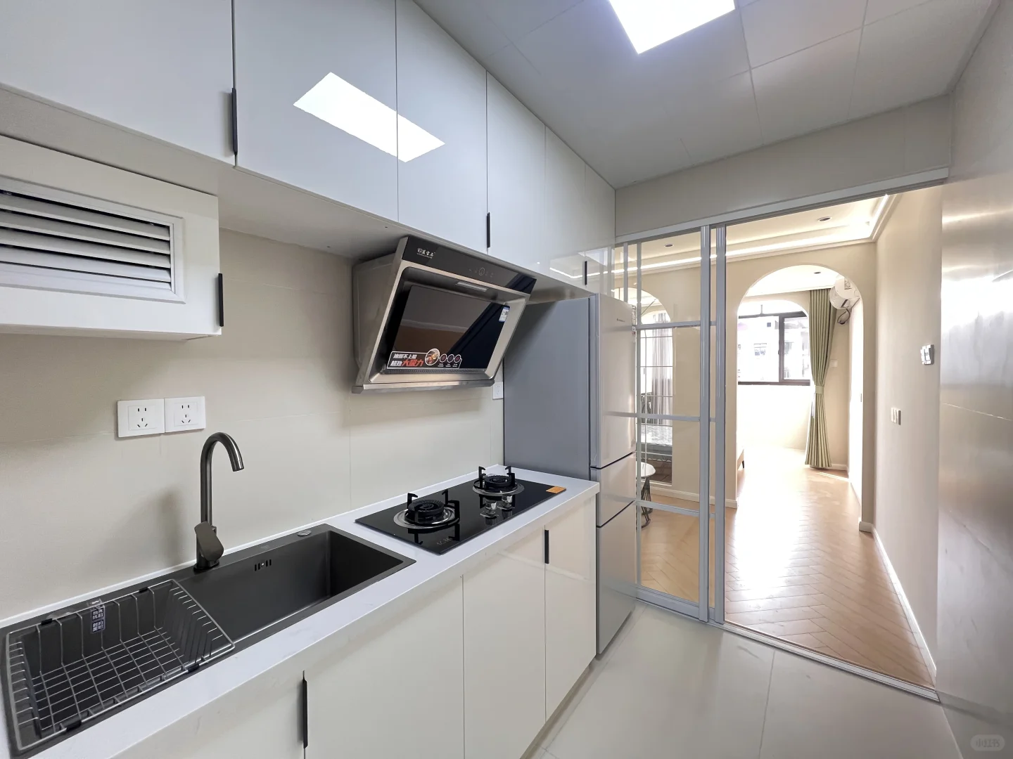 个人原因出租 2号线北新泾站新泾四村一室一