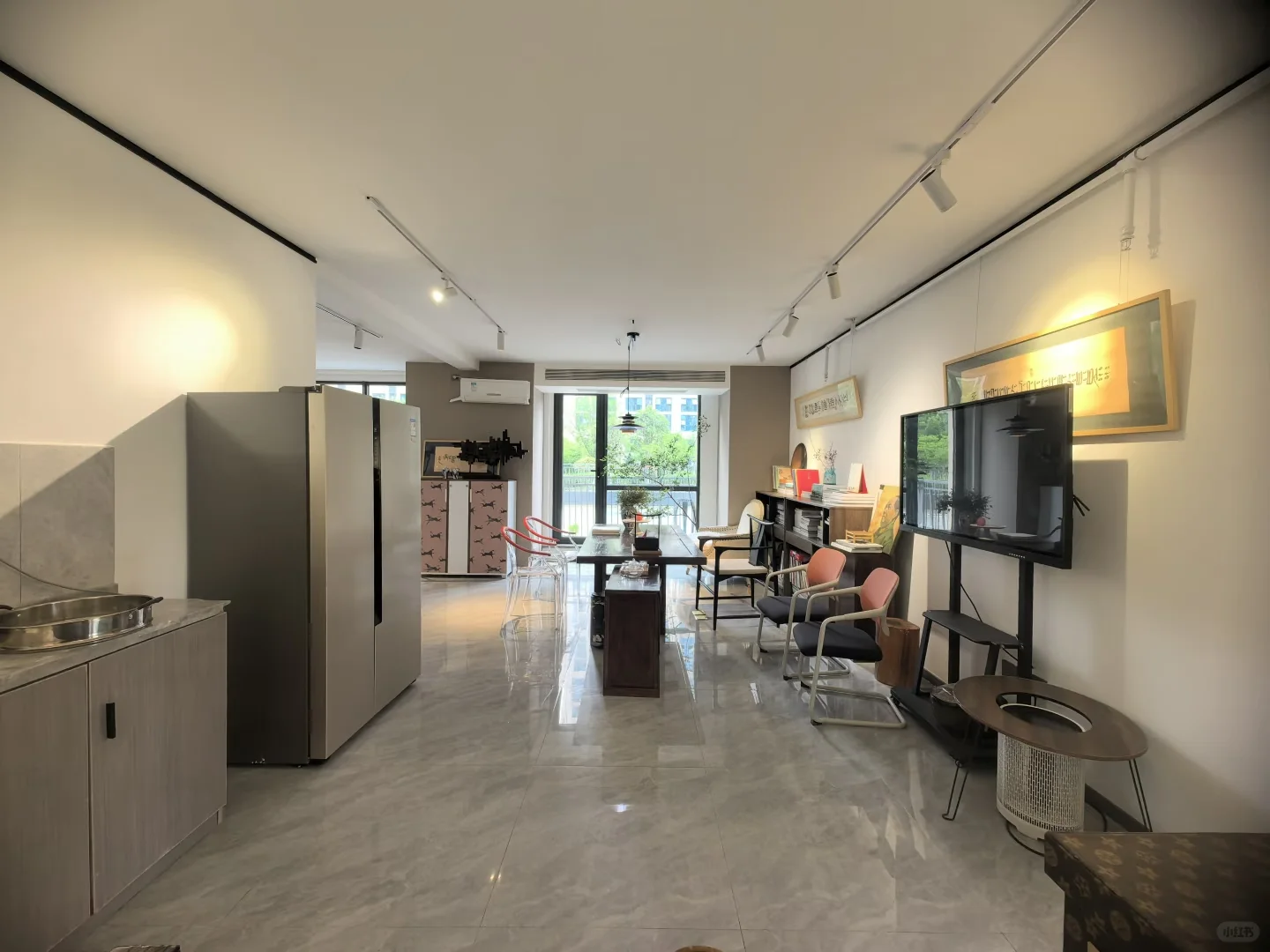 一街带花园工作室