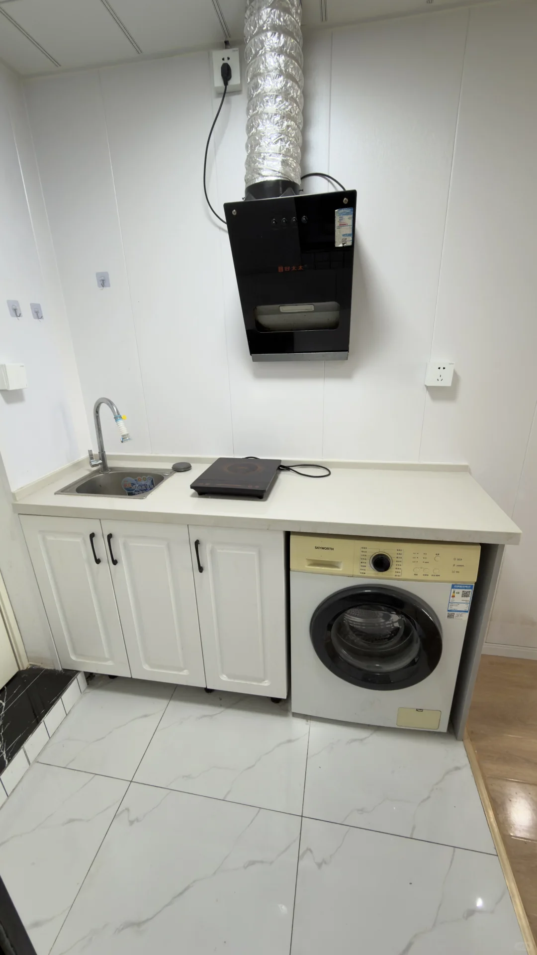 s8地铁旁 幸福美的 精装修 单室套 超南