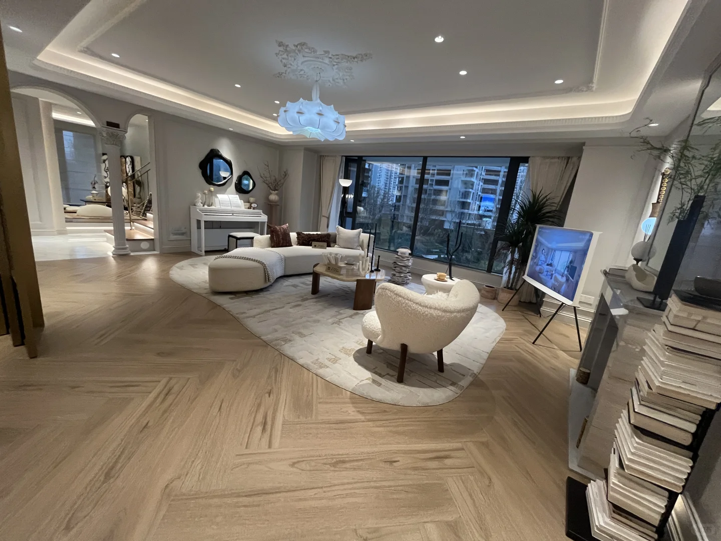 观山湖89w面积140平