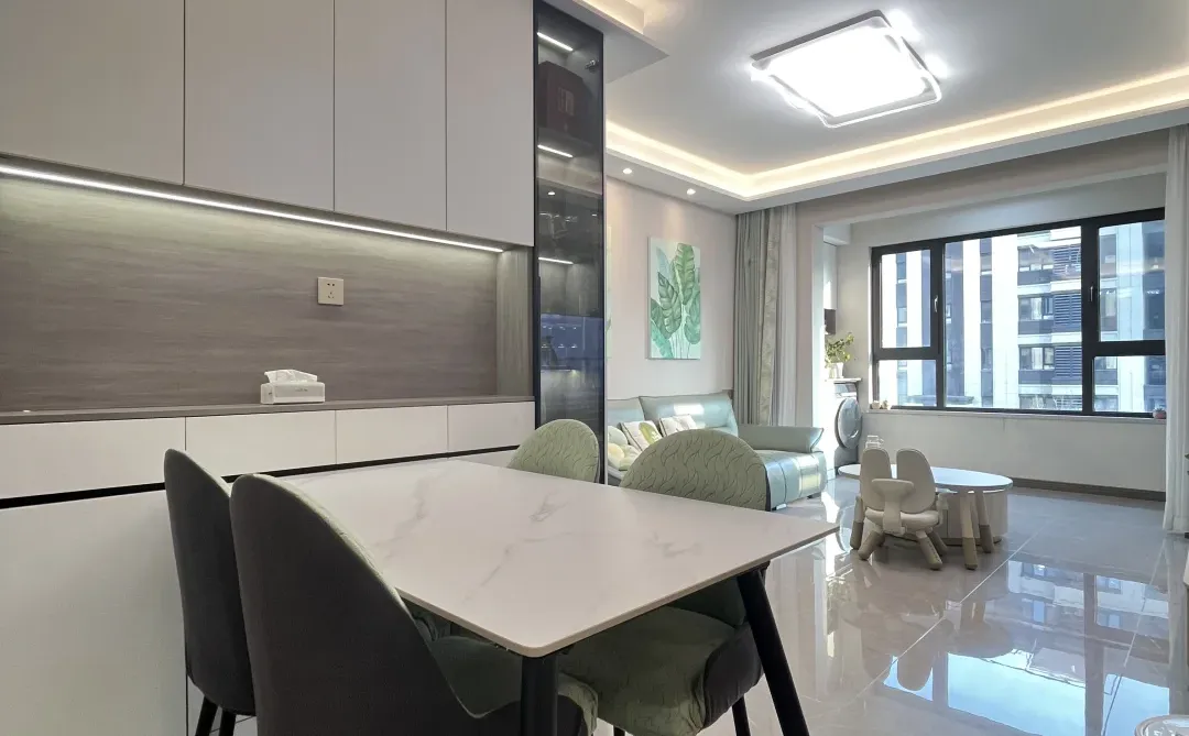 生态城｜95平三居婚房 次新房 几乎没怎么住