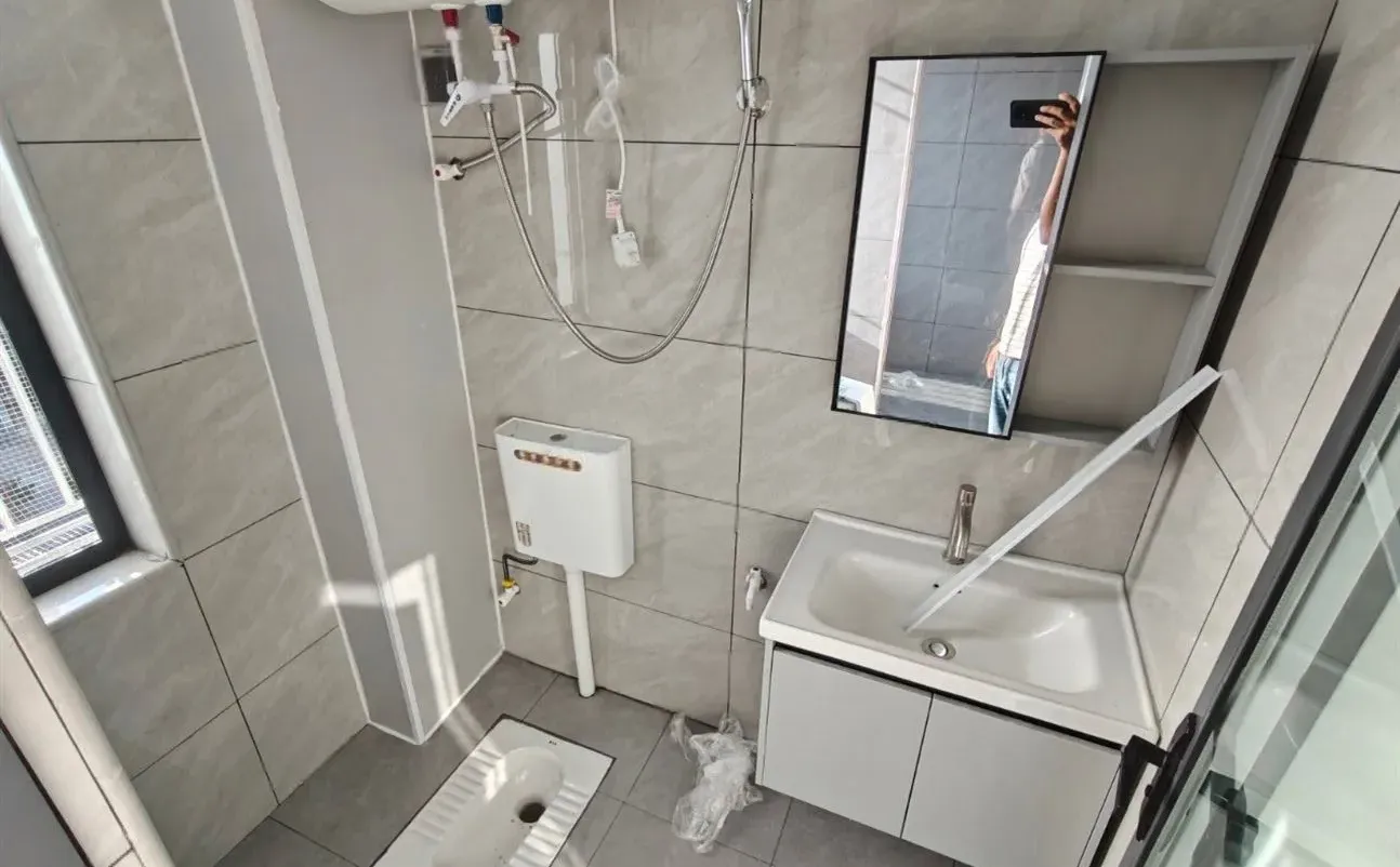 新房出租 可月付可短租开心广场 后坛现代精装修风格 光线好