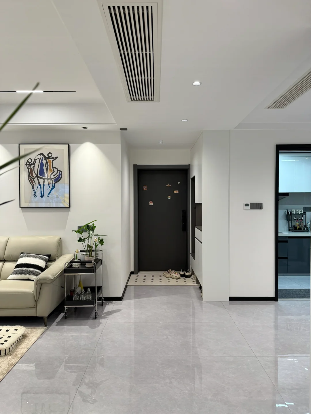 26岁🙆‍♀️，终于靠自己住进了Dream house！