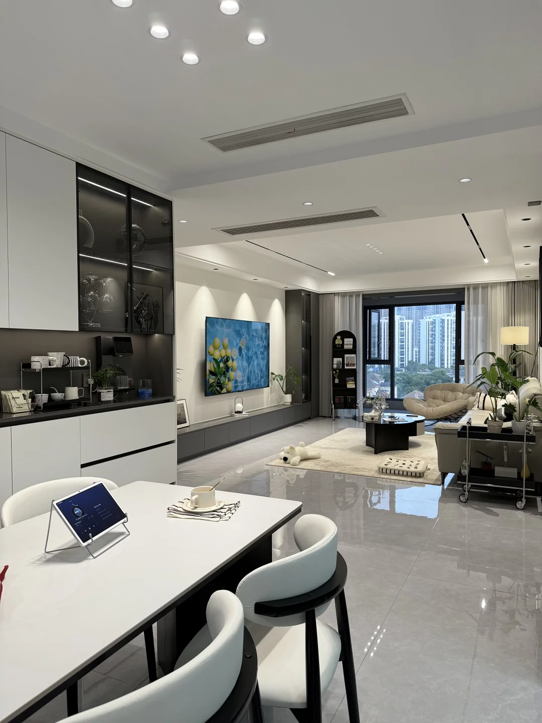 26岁🙆‍♀️，终于靠自己住进了Dream house！