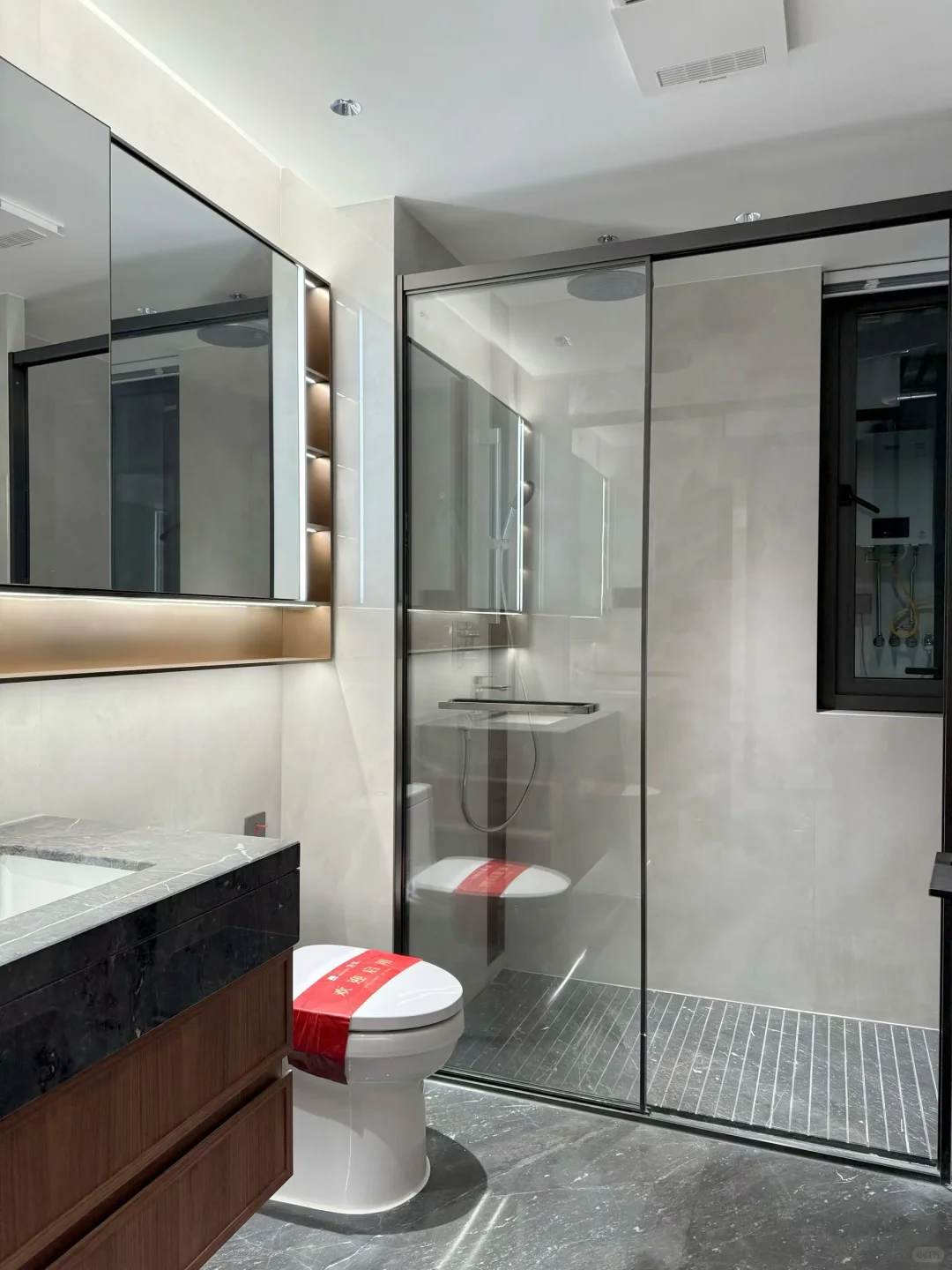 全新未入住次新房，大平层153平首次对外出租