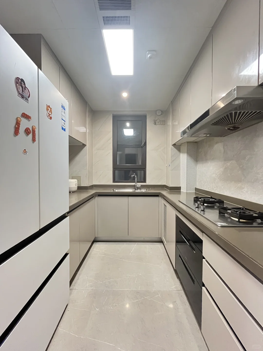 生态城｜95平三居婚房 次新房 几乎没怎么住