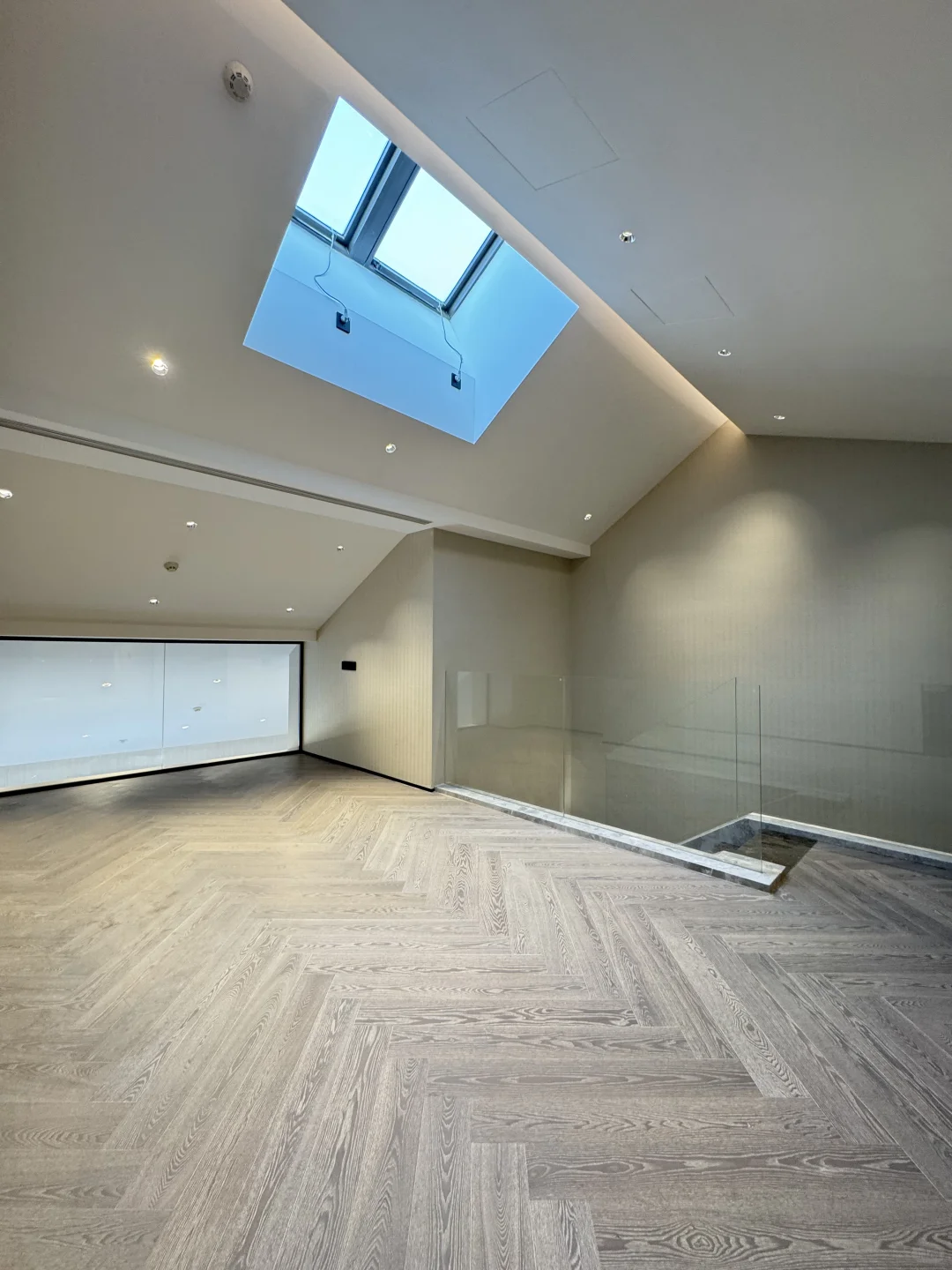 格拉斯新房精装上叠｜工抵房一口价仅12Xx～