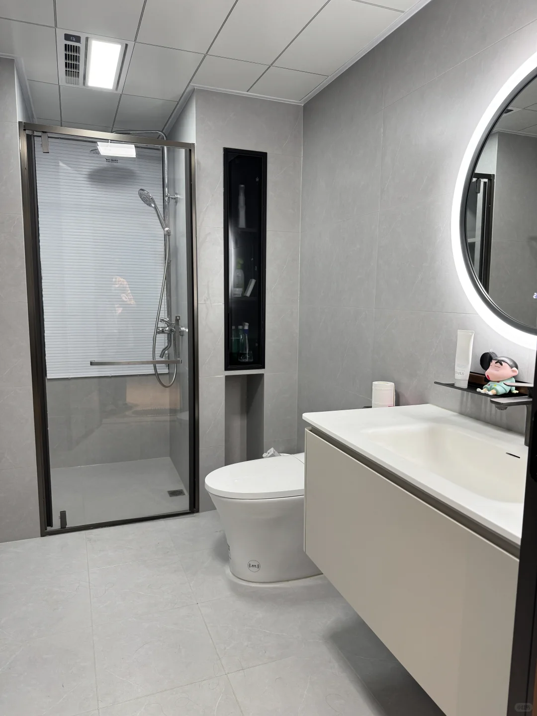 说实话 寒酸吗？就这还花了20w…