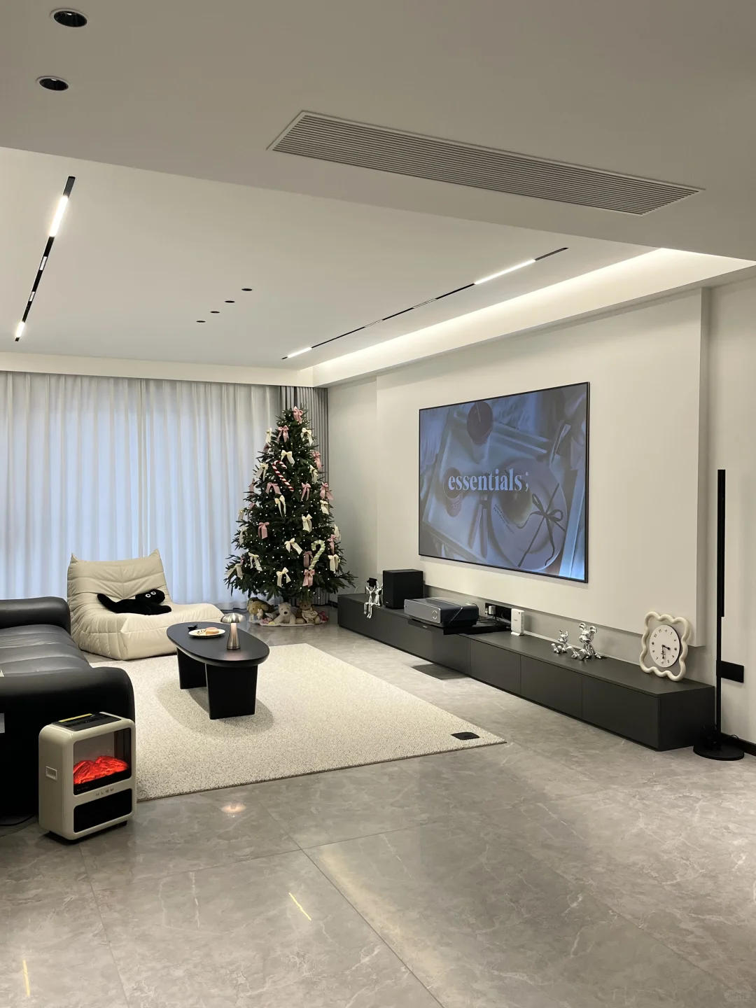 不敢发朋友圈 2025过的实在太幸福了……