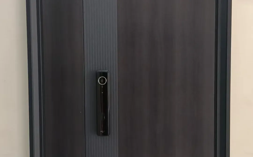 邯郸市邯山区光明路农林路交叉口东北角