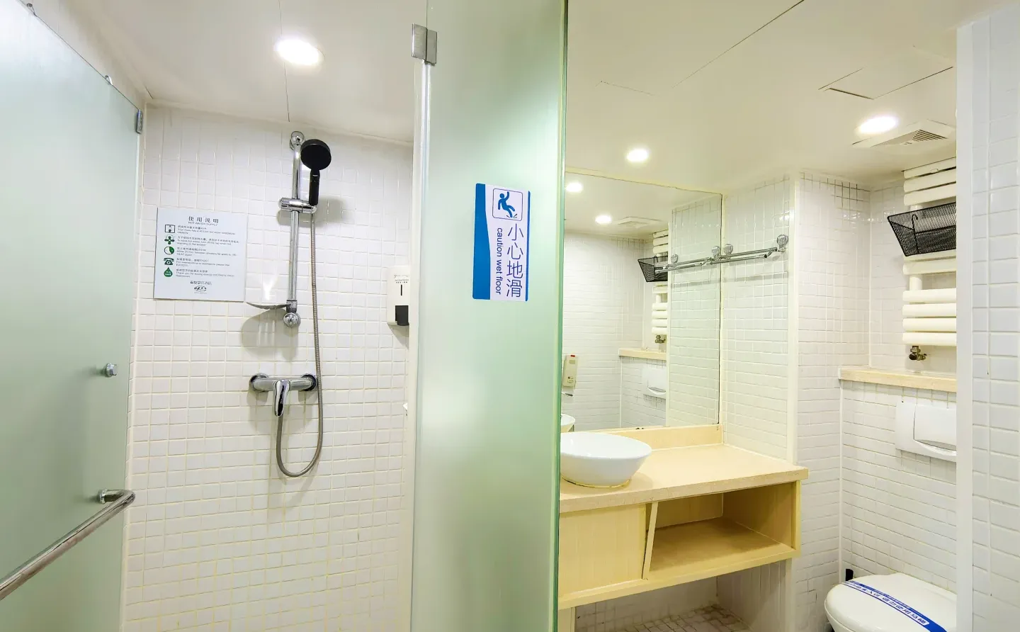 三里屯商品房社区精装修一室一厅电梯刷卡❗