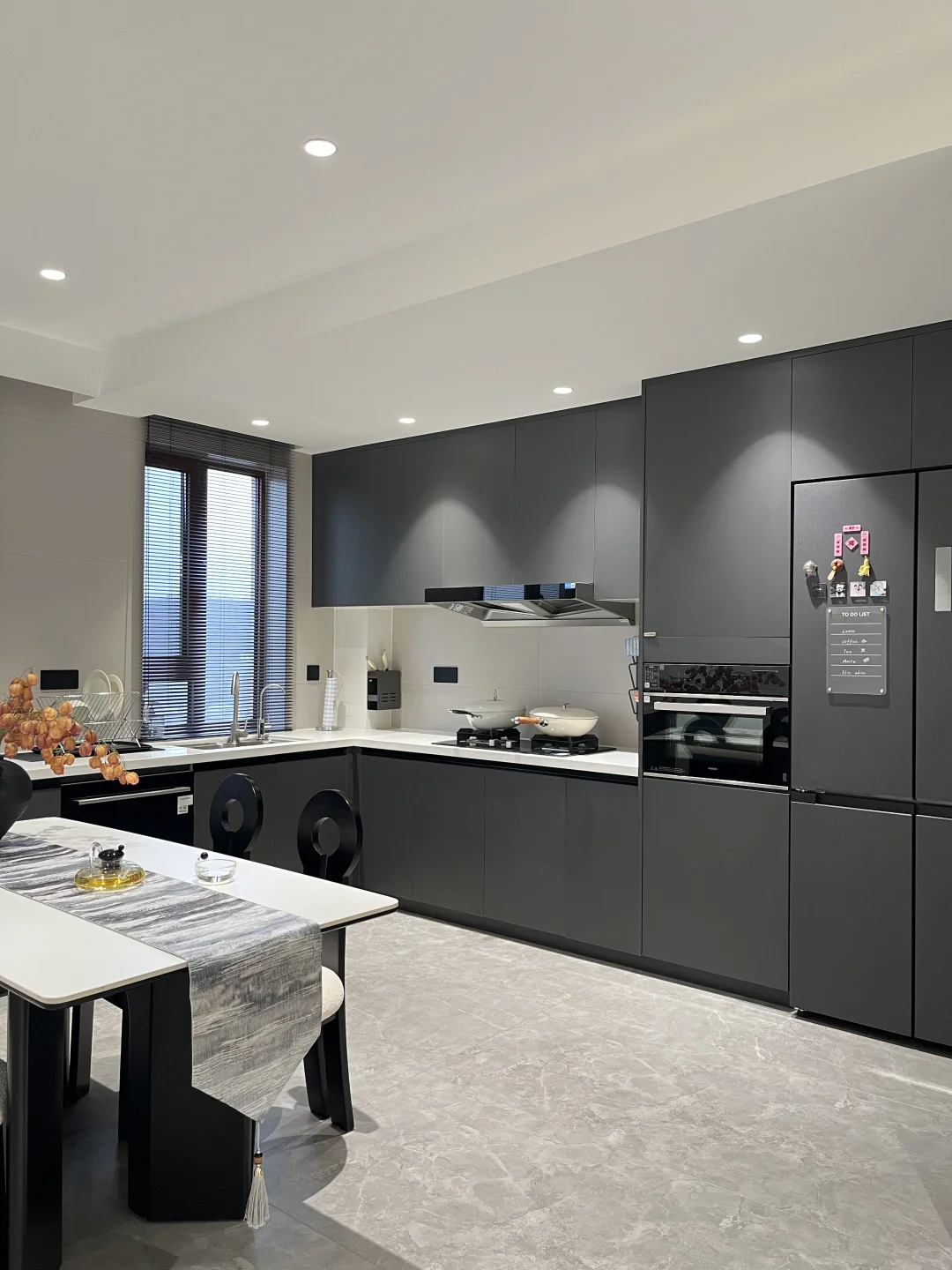 不敢发朋友圈 2025过的实在太幸福了……