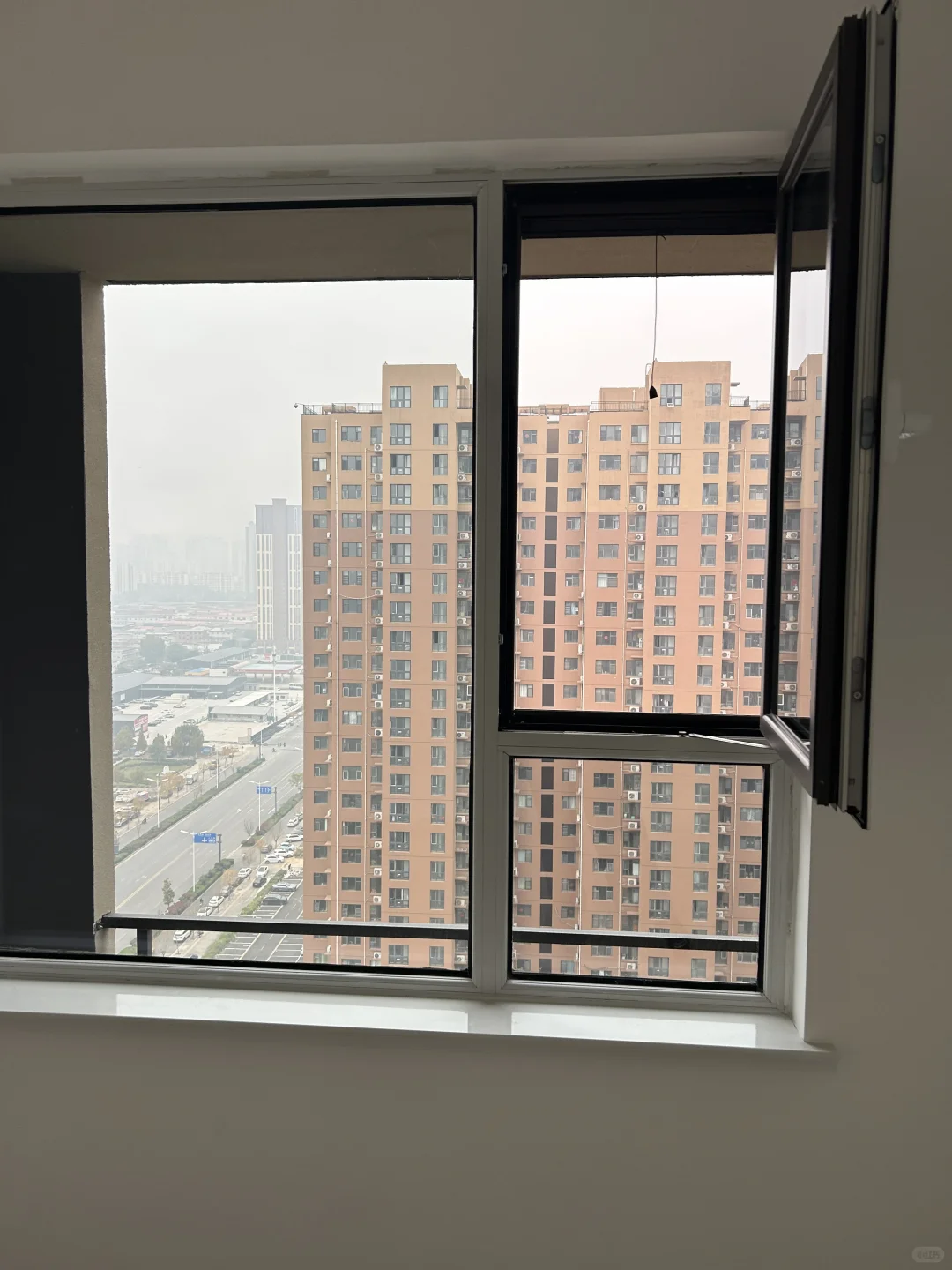 出租：铂悦山雅园商品房三室一厅