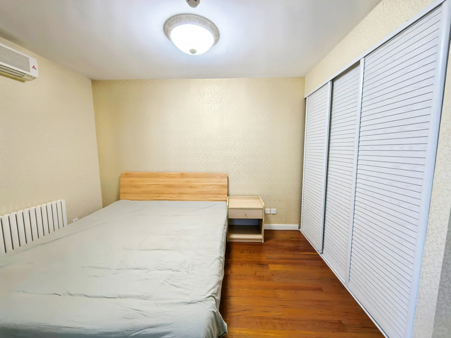 三里屯商品房社区精装修一室一厅电梯刷卡❗