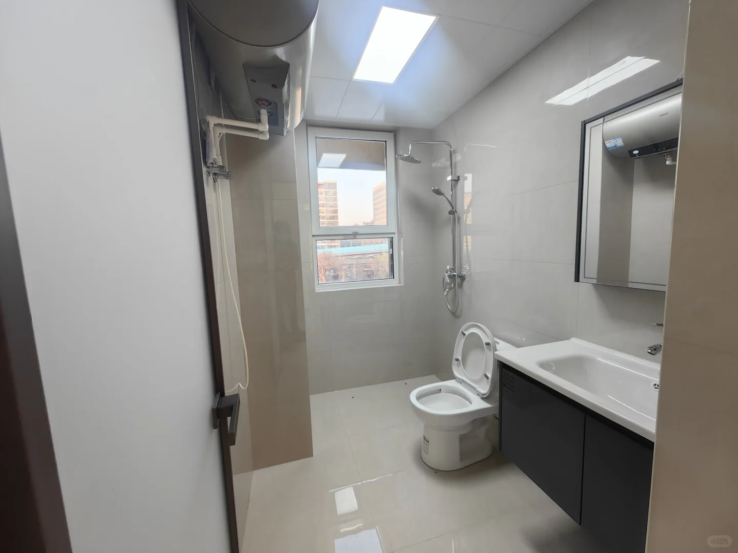 豪华区抄底价！三居，拿下！