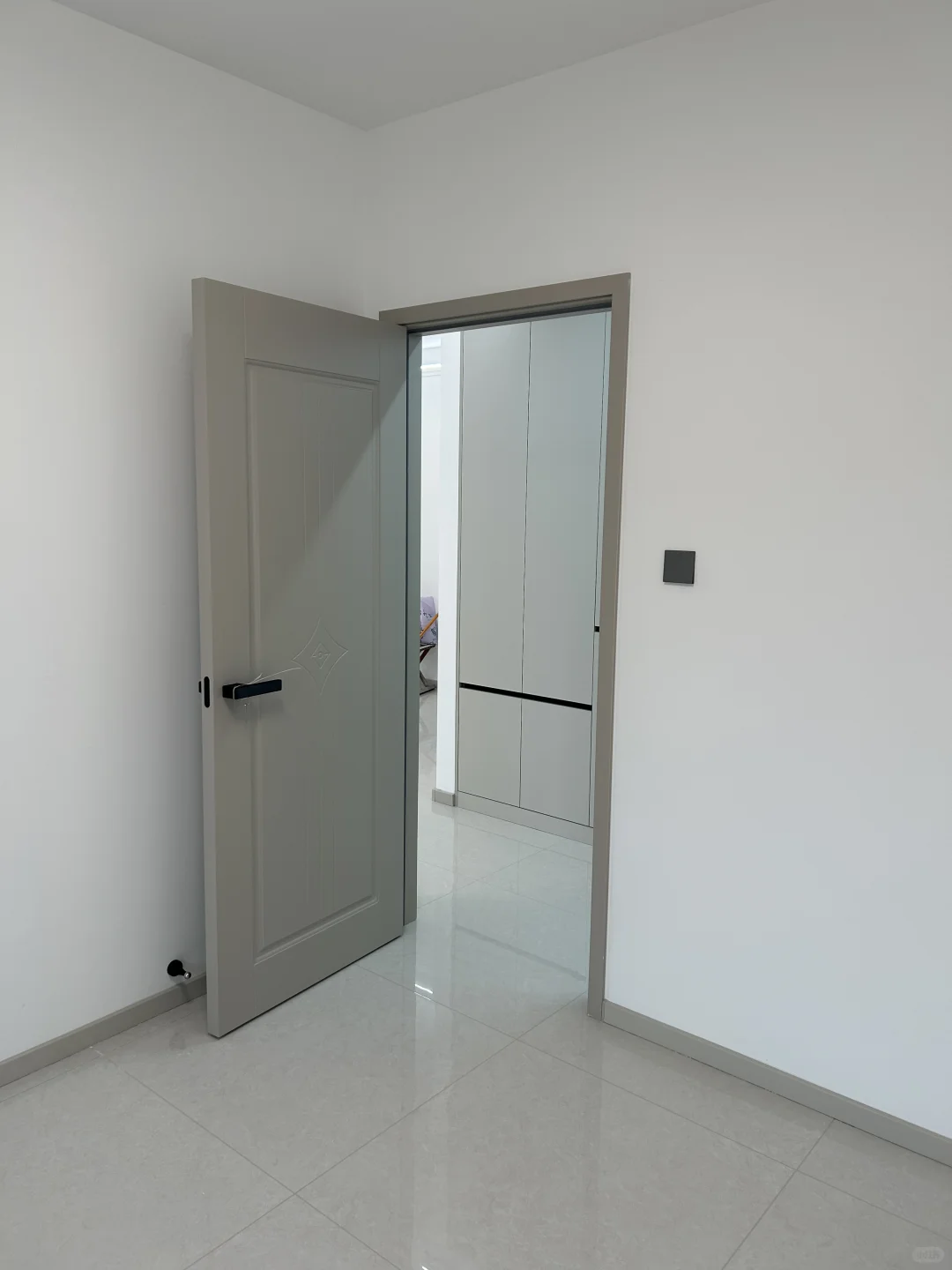 出租：铂悦山雅园商品房三室一厅