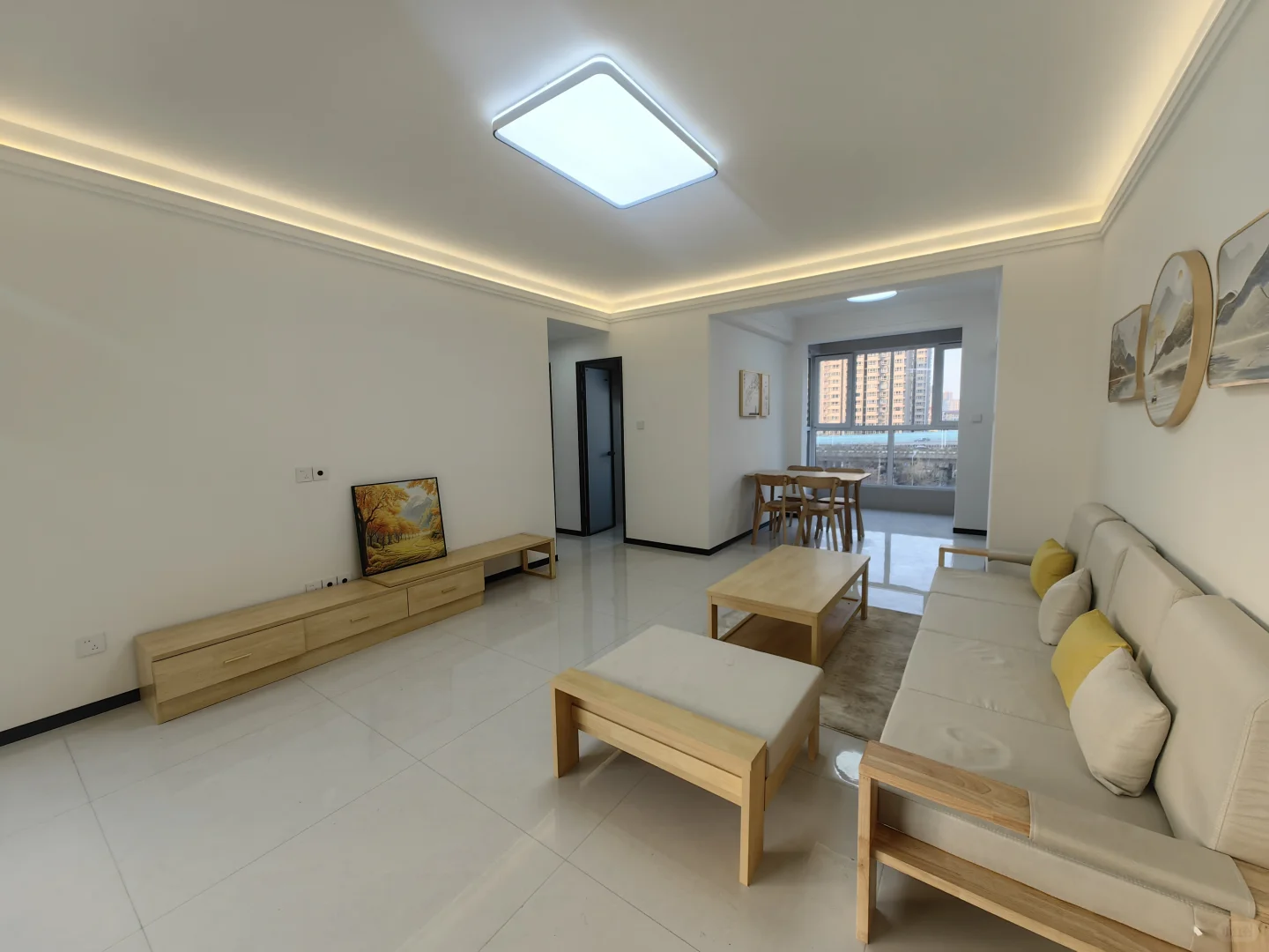 豪华区抄底价！三居，拿下！