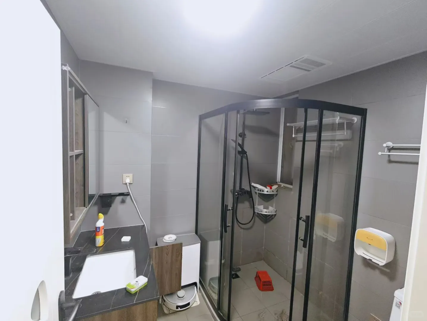 闵行下楼 电梯两房 婚房装修 首次出租