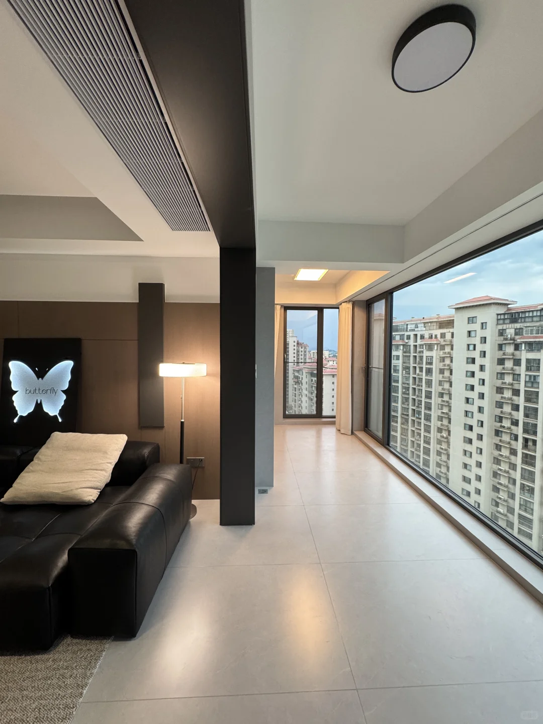 说实话 寒酸吗？就这还花了20w…