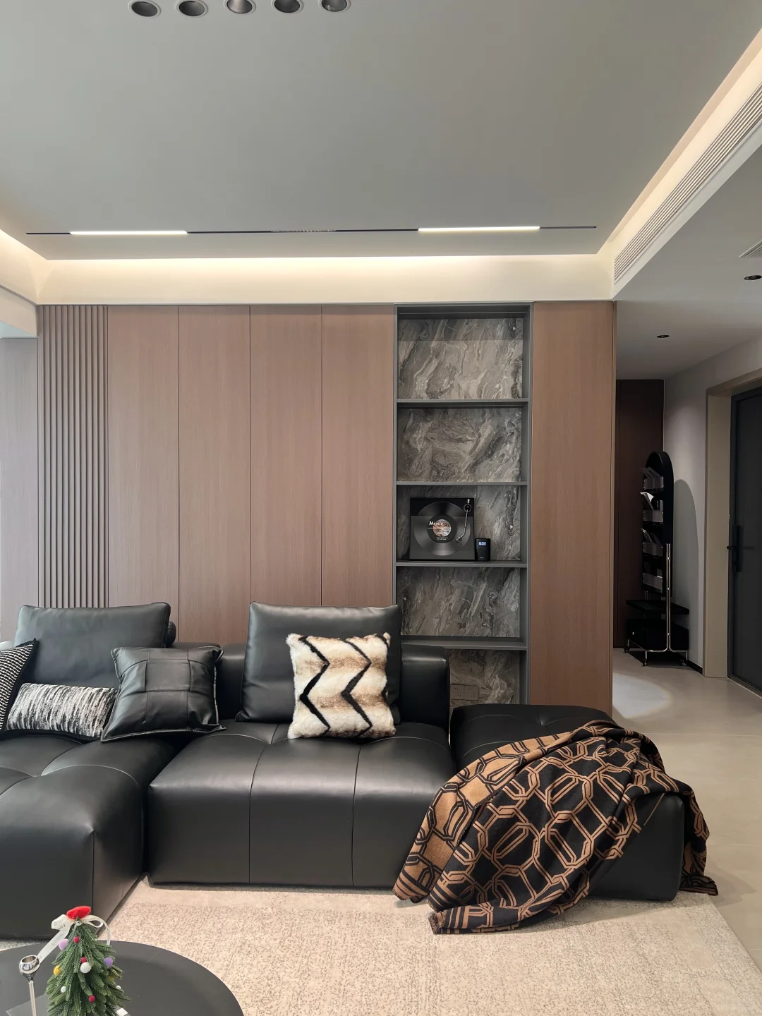 说实话 寒酸吗 花了20w