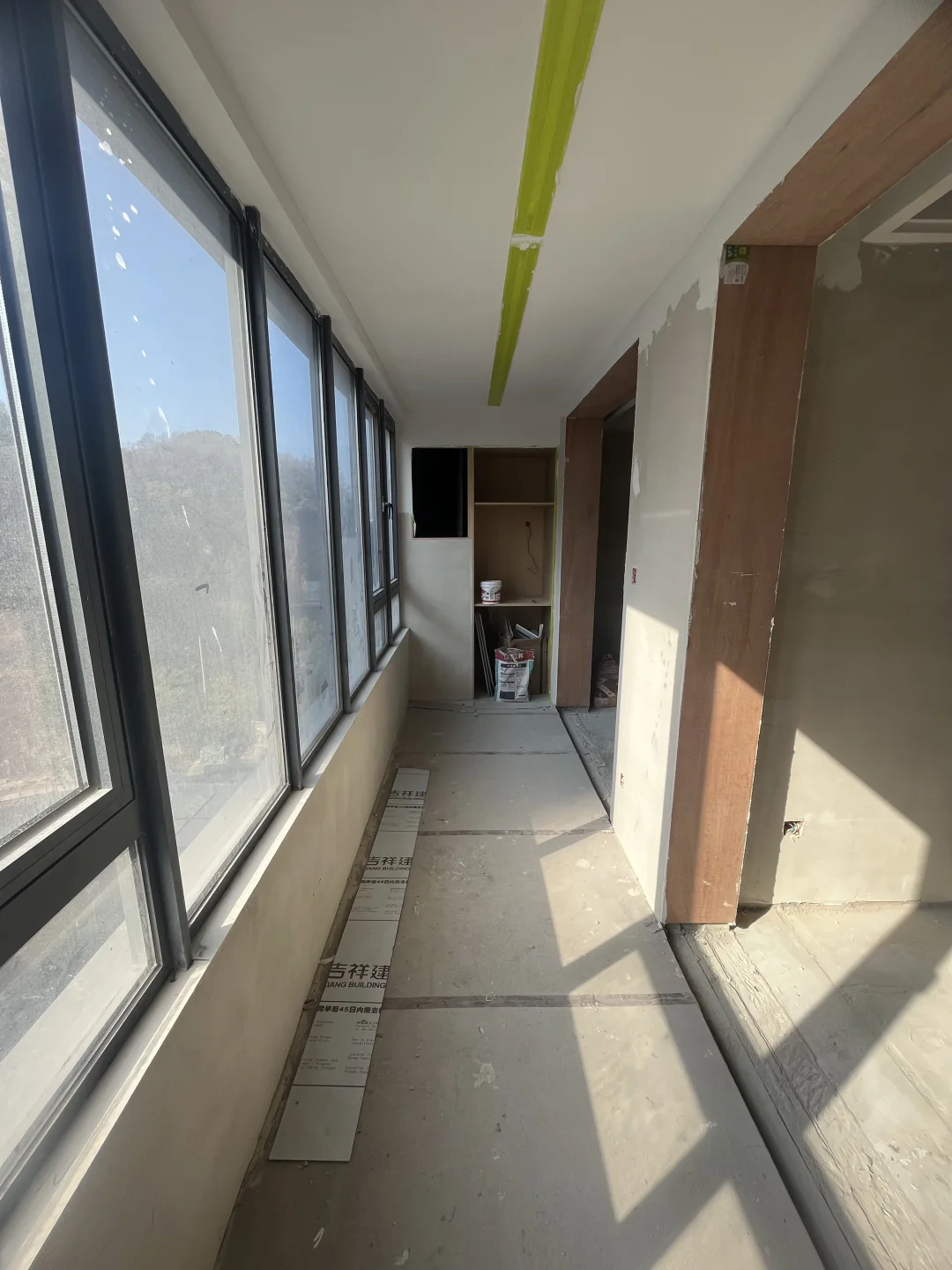 装修进度中，柜子装好啦