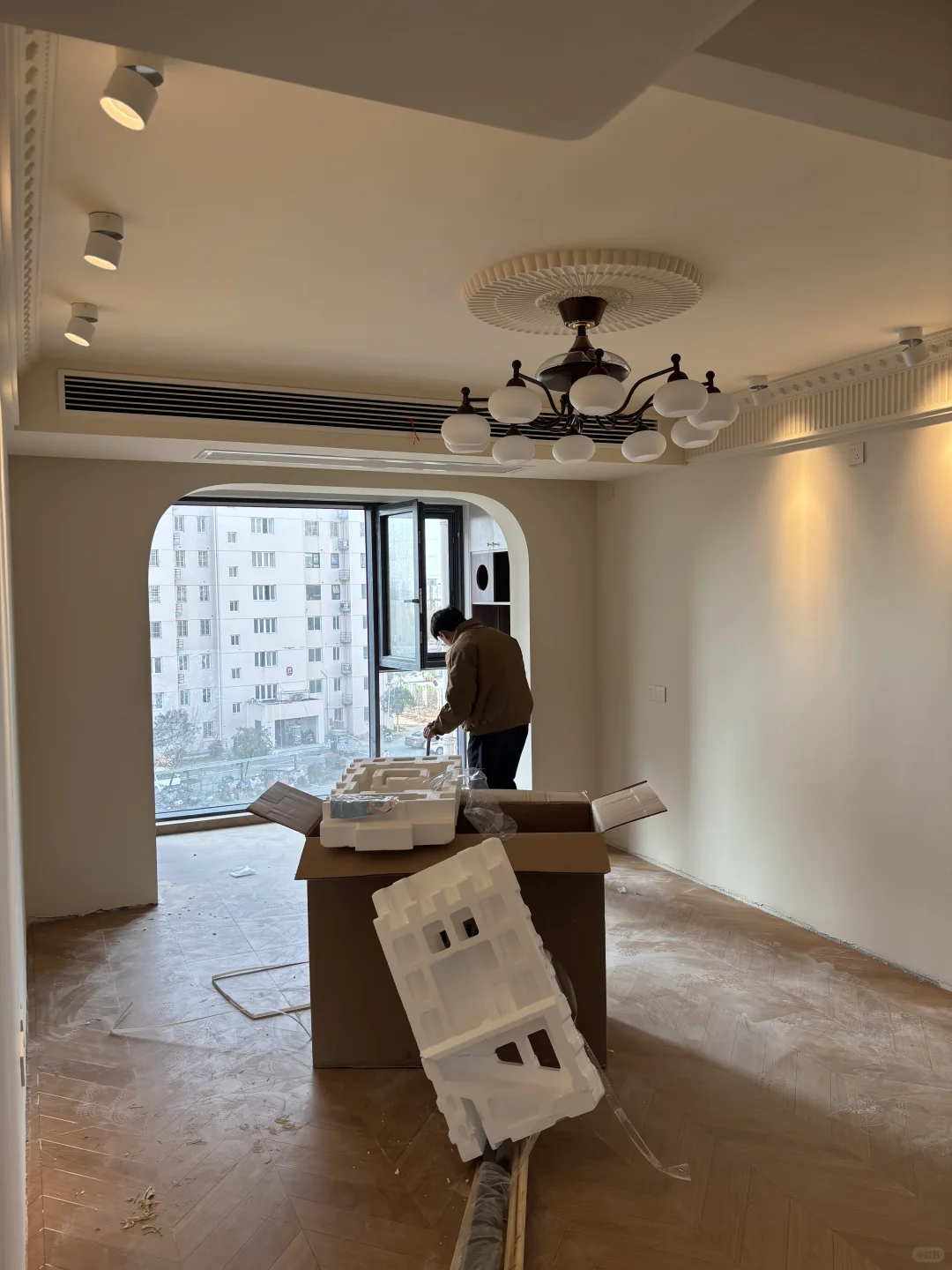 当代年轻人新型约会方式“新房转转”