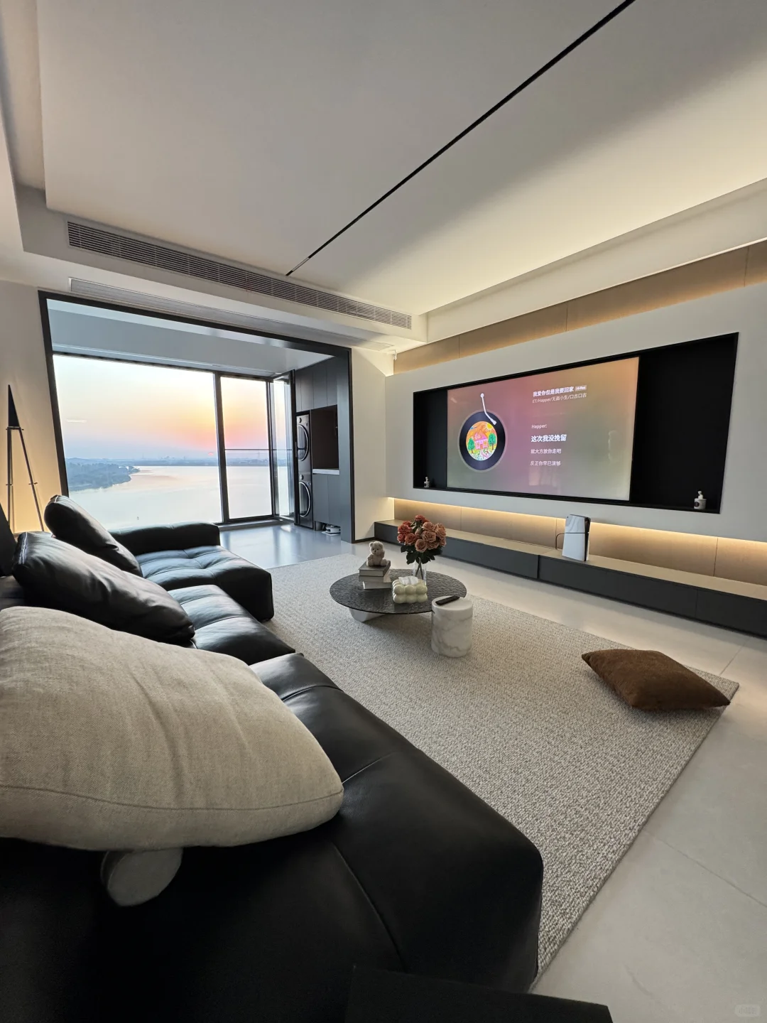 说实话 寒酸吗？就这还花了20w…