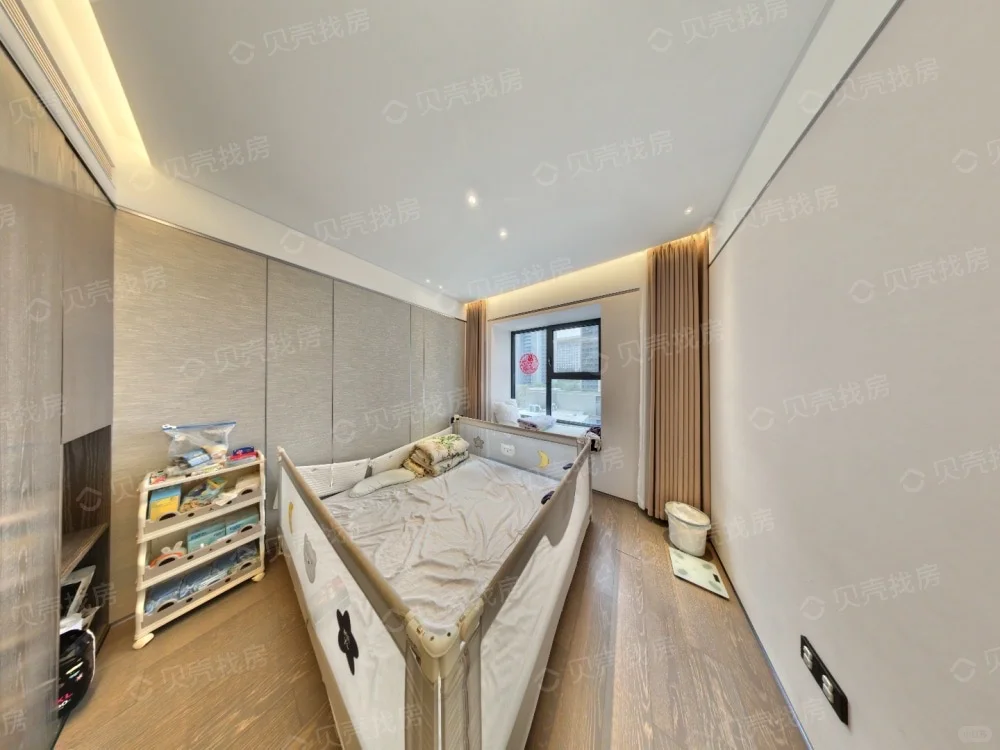 河西三片 | 精装次新房|104平250万