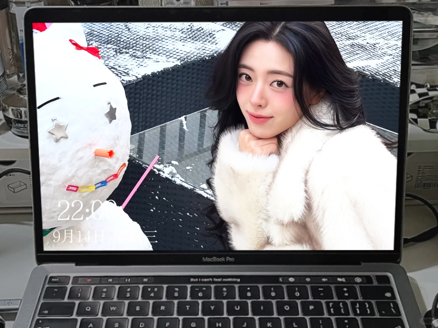 申有娜电脑横屏壁纸