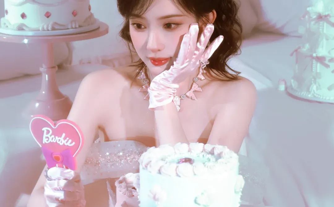 超清手机壁纸明星系列-孟子义