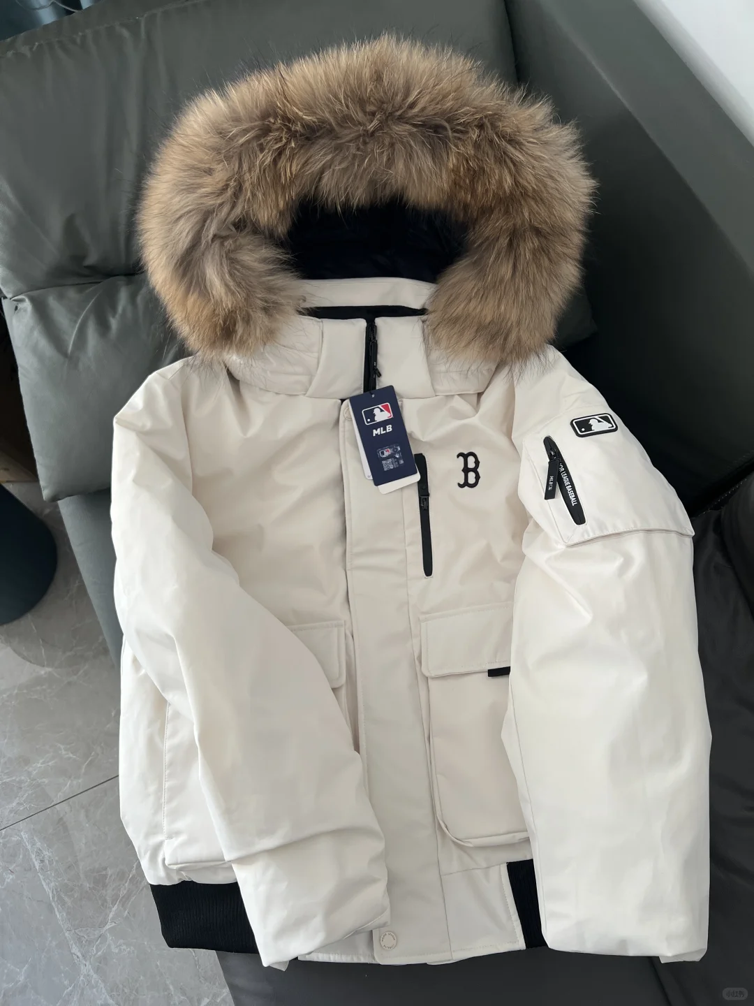 做了一周攻略才买的mlb羽绒服 看着怎么样呢